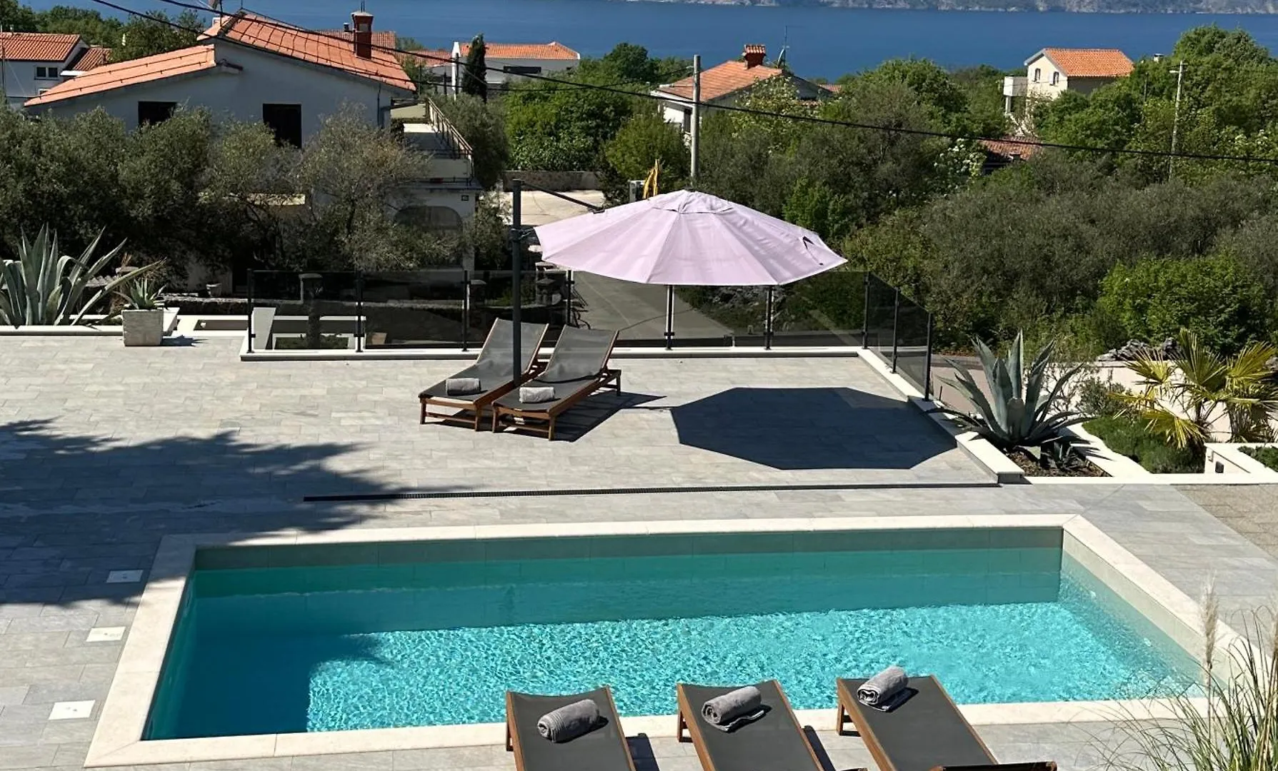 Villa Magneli Brzac